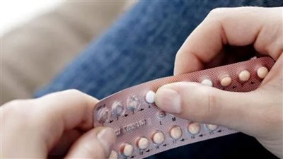 هل لوسائل منع الحمل الهرمونية تأثير على المشاعر والذاكرة؟.. أطباء يجيبون