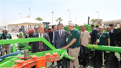 فاروق: المعارض الزراعية الكبرى بيئة خصبة لجذب الاستثمارات الأجنبية وتوفير فرص عمل للشباب