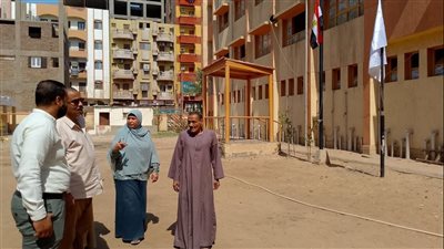 مدير تعليم قوص يشدد على الجاهزية الإدارية والفنية للمدارس قبل بدء الدراسة