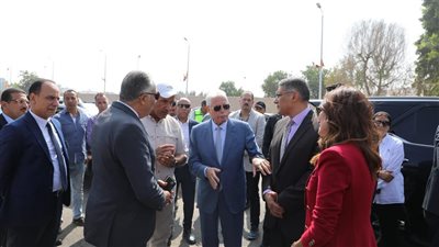 محافظ الجيزة يستقبل مستشار رئيس الجمهورية لمتابعة الاستعدادات بمحيط الأهرامات والمتحف المصري الكبير 