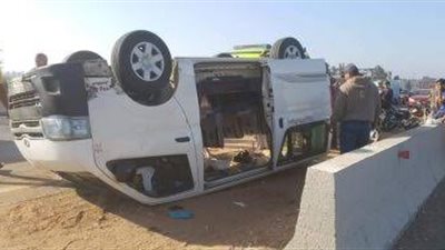 بالأسماء.. إصابة 14 شخصًا في انقلاب ميكروباص لنقل العمالة الزراعية بالبحيرة