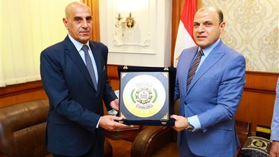 محافظ كفرالشيخ يستقبل رئيس مجلس إدارة الشركة المصرية للرمال السوداء