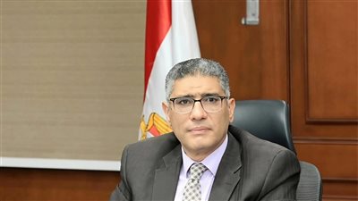 محافظ الجيزة: ضبط ٣١٦٠ مخالفة تموينية متنوعة بالمخابز والمحال والأسواق