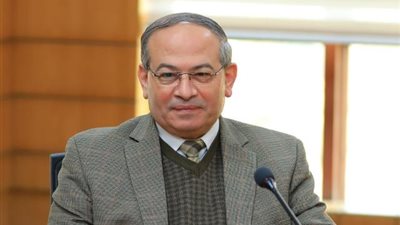 قرار جمهوري بتعيين الدكتور رمضان الدوماني عميدًا لكلية الصيدلة بجامعة كفر الشيخ