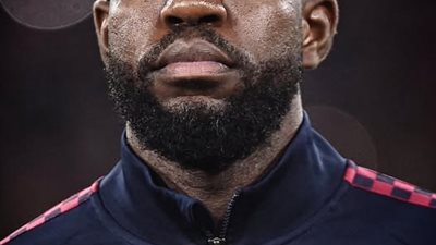 أومتيتي يعتزل كرة القدم