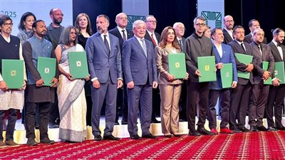 مصر تتسلم جائزة الآغا خان العالمية للعمارة 2025 عن مشروع إحياء إسنا التاريخية