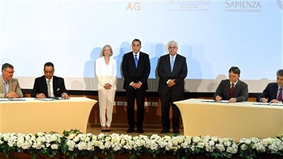 مدبولي يشهد توقيع اتفاقية تعاون بين اليونسكو ووزارة التعليم العالي