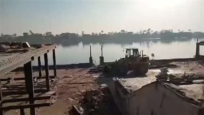 منشآت تحجب النيل على كورنيش أسيوط تغضب الأهالي