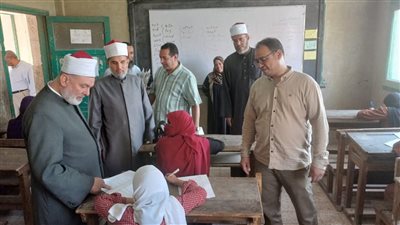 رئيس أزهر سوهاج يتفقد اختبارات القبول لمرحلة القراءات تمهيدًا للعام الدراسي الجديد