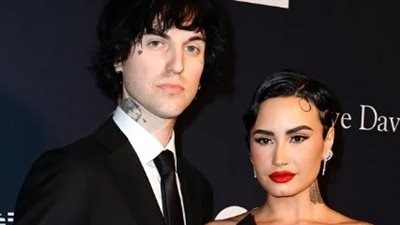 ديمي لوفاتو تستعد لإصدار ألبوم جديد مستوحى من زوجها جوردان لوتس