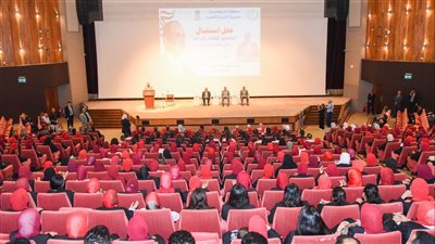 محافظ الإسكندرية للمعلمين الجدد: بفضلكم تتشكل عقول المستقبل .. فأنتم بناة الأمة وحماة رسالة العلم السامية