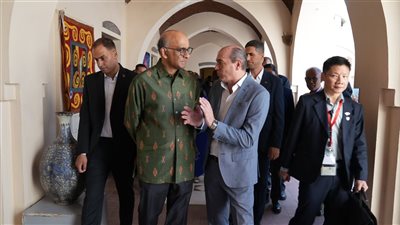 رئيس سنغافورة يبدأ زيارته الرسمية لمصر بمركز الحرف بالفسطاط