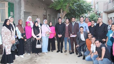 نائب محافظ سوهاج وكيلاً عن عروس يتيمة في عقد قرانها