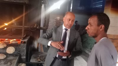 وكيل وزارة التموين بقنا يتفقد المنشآت التموينية