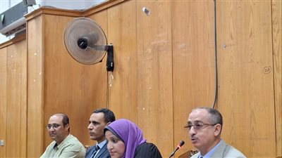 تكريم المتميزين بكلية الآداب فى الفيوم