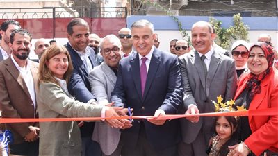 محافظ الإسكندرية يفتتح مدرسة 
