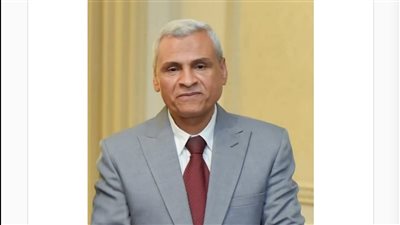  تعليم أبو تشت تنعى وفاة مدير مدرسة توفى بعد عمل طابور الصباح 