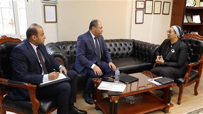 المستشارة أمل عمار تستقبل رئيس هيئة تنمية الصعيد لبحث سبل تعزيز التعاون 