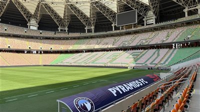 ملعب الجوهرة يتزين لاستقبال مباراة الأهلي وبيراميدز (صور)