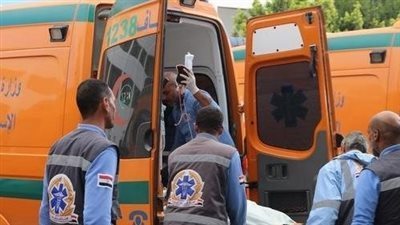 إصابة 16 شخص في حادث انقلاب سيارة سوزوكي بطريق القاهرة اسيوط الغربي