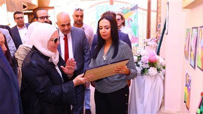 وزيرة التضامن تتفقد أكاديمية الزهايمر ووحدة 