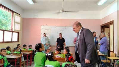 وكيل تعليم قنا يفاجئ 4 مدارس في مرور ميداني بدشنا