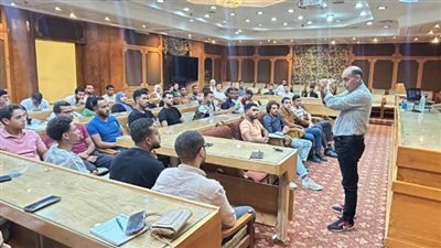 استمرار فعاليات اليوم الثالث للدورتين  التدريبيتين بعنوان 