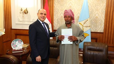 محافظ كفرالشيخ : تسليم 1450 عقد تقنين ونسبة إنجاز 98% بملف التصالح