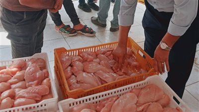 ضبط 1.5 طن لحوم ودواجن غير صالحة للاستهلاك ببلبيس