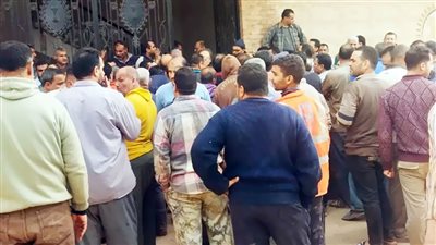 الفصل التعسفى يطيح بآلاف العمال فى العاشر من رمضان