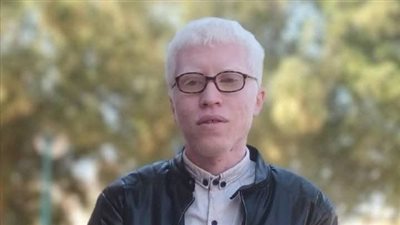 حالته فريدة.. رئيس جامعة سوهاج يكشف كواليس أزمة الشاب يوسف وتعيينه معيدا