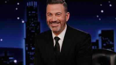 جيمي كيميل يكسر صمته: لم أقصد السخرية من المأساة