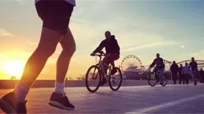 باحثون يكشفون العلاقة بين ركوب الدراجات وصحة الدماغ 