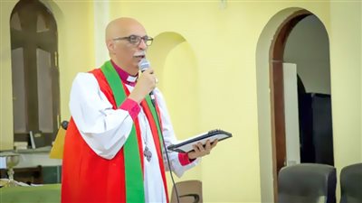 رئيس الكنيسة الأسقفية: المال الحقيقى هو النفوس الرابحة وليس الممتلكات