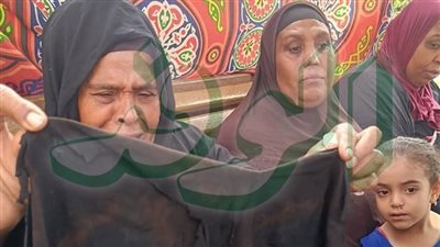 شاب يستدرج آخر ثم يُشعل النار فيه أمام والدته وخطيبته