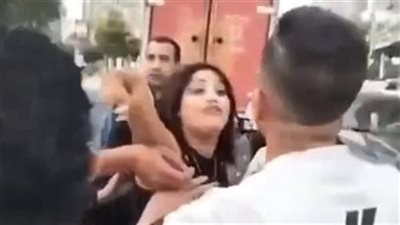 القبض على فتاة لاتهامها بالاعتداء بالضرب والسب على سائق تاكسي بالمهندسين 
