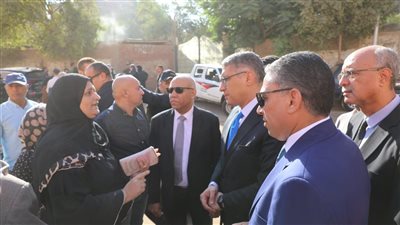 محافظ الجيزة يتابع انتظام الدراسة بعدد من مدارس أبو النمرس