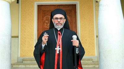 مطران أسيوط للكاثوليك يفتح قلبه للبابا تواضروس الثاني في زيارة تاريخية