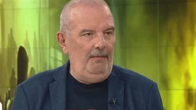 إعلامي سوري: متظاهرو دمشق ضد مصر ببغاوات يرددون ما يقال لهم (فيديو)