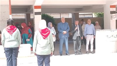  مدير تعليم البحيرة يتفقد مدرسة دمنهور الثانوية بنات 