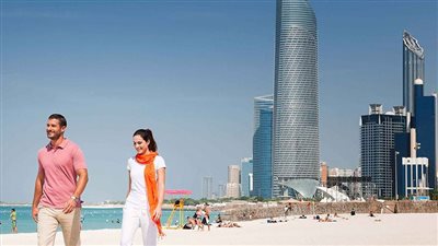 خطط رحلتك إلى أبوظبي: دليل الأماكن السياحية والخدمات