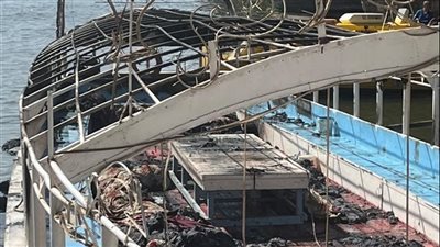 السيطرة على حريق نشب في مركب نيلي أسفل كوبري عباس بالمنيل