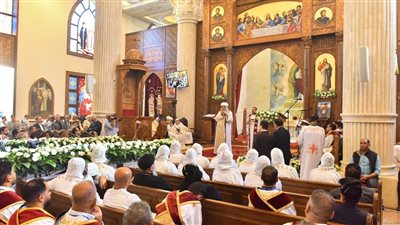 محافظ أسيوط يشارك البابا تواضروس الثاني في تدشين كاتدرائية مارمرقس بالدير المحرق