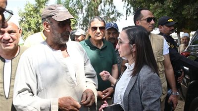 محافظ البحيرة تتفقد إرتفاع منسوب المياة بعدد من اراضى طرح النهر بكوم حمادة 