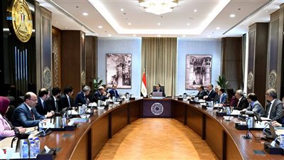 مدبولي يستعرض جهود تجهيز الشركات الحكومية للطرح وسُبل تنشيط البورصة المصرية