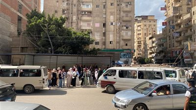  محافظ الدقهلية يتابع  حركة نقل  الطلاب والمواطنين