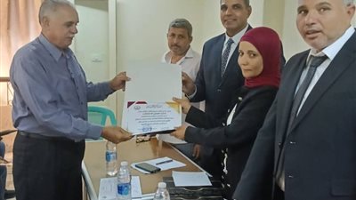 تكريم القيادات المتميزة بتموين البحيرة