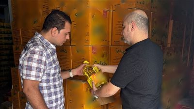 ضبط 78 طن مواد غذائية مجهولة المصدر في الزقازيق والعاشر من رمضان