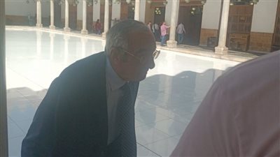 زكريا عزمي يشارك في جنازة الدكتور احمد عمر هاشم بالجامع الأزهر