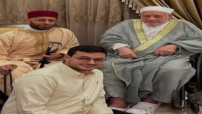 مصطفى عاطف ينعى الدكتور أحمد عمر هاشم: أكرمني الله بالجلوس بين يديه